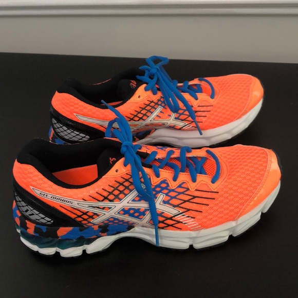 asics neon orange